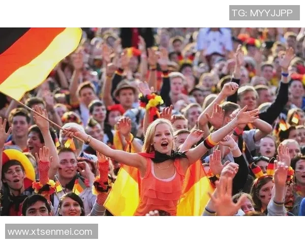 足球巨星炫酷花式秀场展现技巧魅力引爆球迷热情